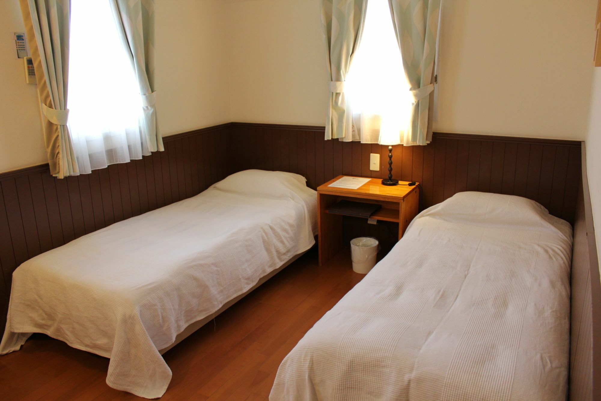 Weekend Shuffle Hotel Fujikawaguchiko Bagian luar foto