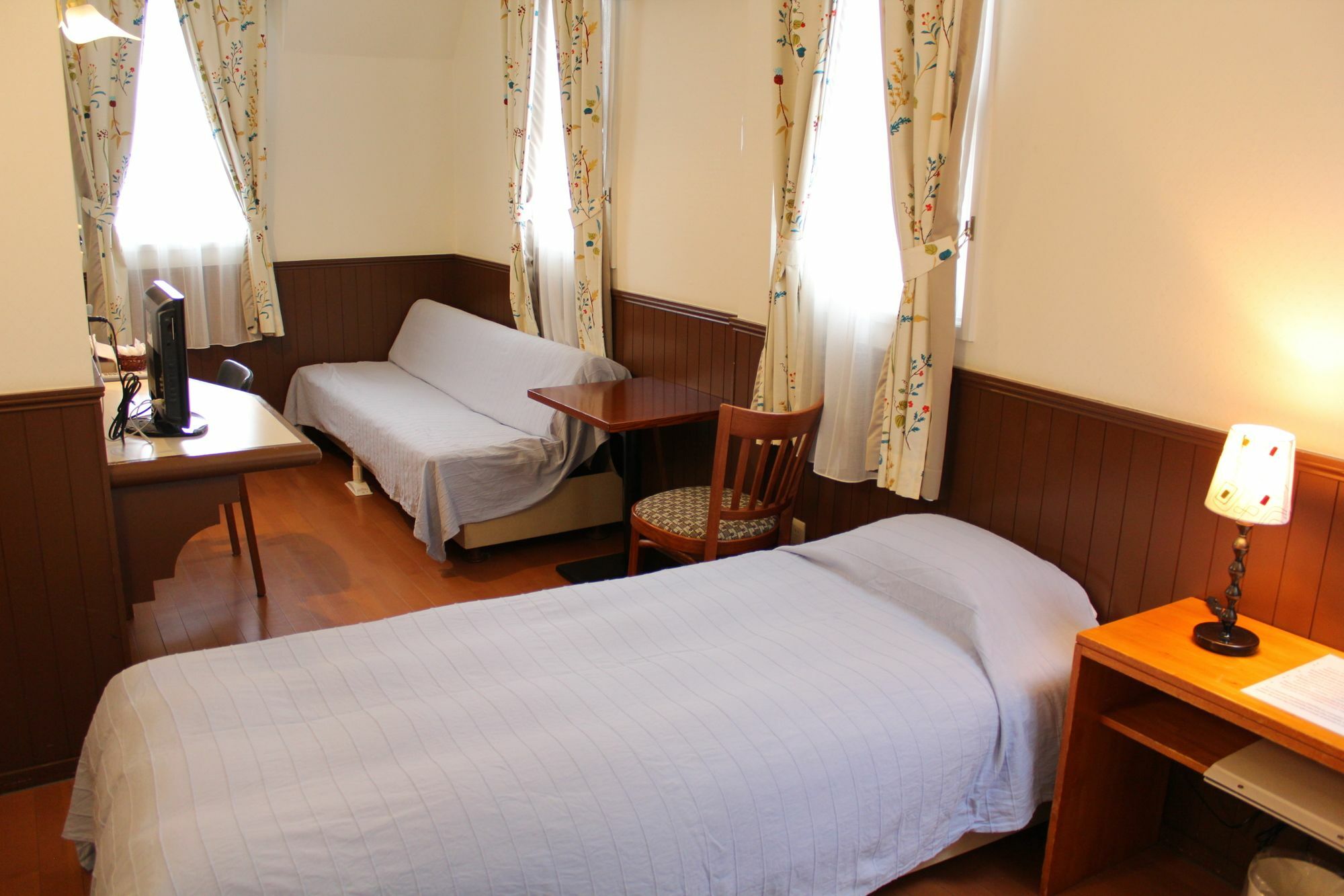 Weekend Shuffle Hotel Fujikawaguchiko Bagian luar foto