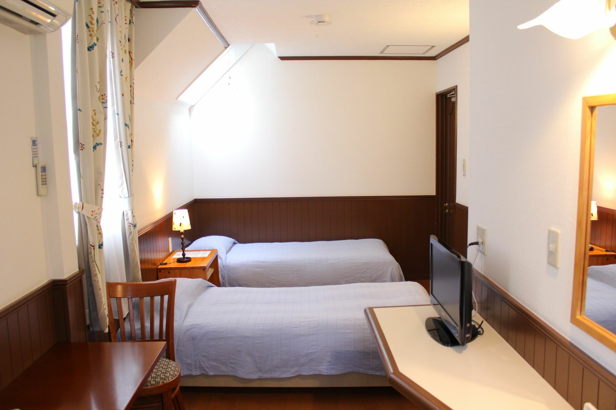 Weekend Shuffle Hotel Fujikawaguchiko Bagian luar foto